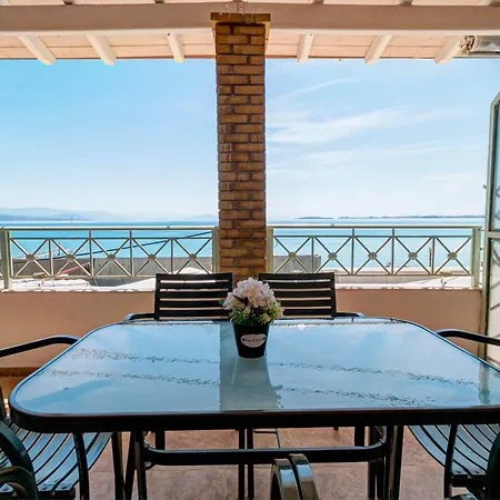 아파트 Ionelia Seaview Apartment 2