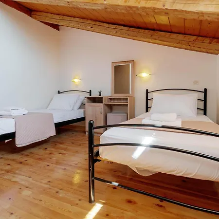 Ionelia Seaview 2 Апартаменты Ипсос