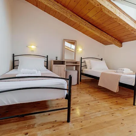 Ionelia Seaview 2 Апартаменты Ипсос