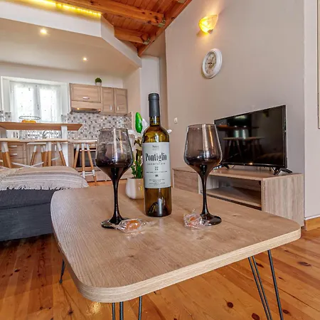 Ionelia Seaview Apartment 2 Apartment Ipsos