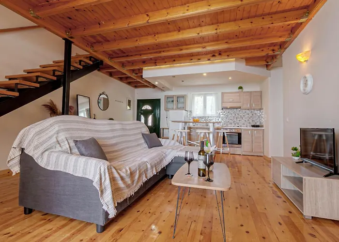 Ionelia Seaview 2 Ипсос